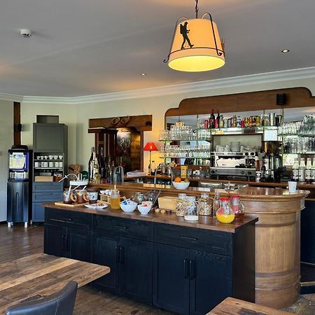 בוי Hotel Genepi מראה חיצוני תמונה